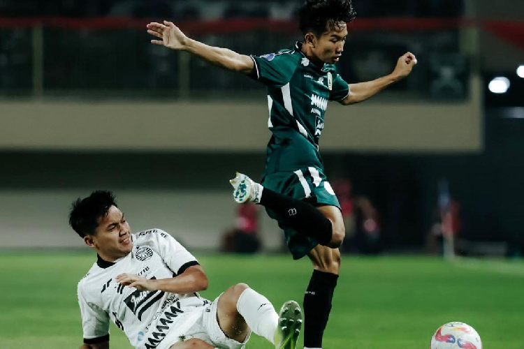 Pertandingan-antara-PSS-Sleman-v-Persija-Jakarta-B.jpg