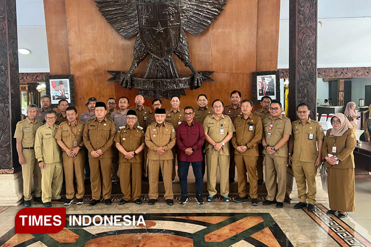 Bupati-Blitar-Rijanto-a.jpg