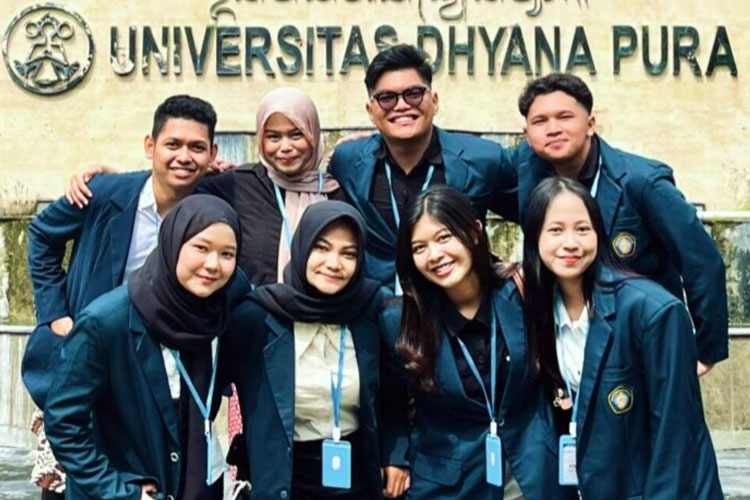 Inovasi Carbon Credit Berbasis Teknologi Antarkan UB Juara Umum Faperta Fair 7