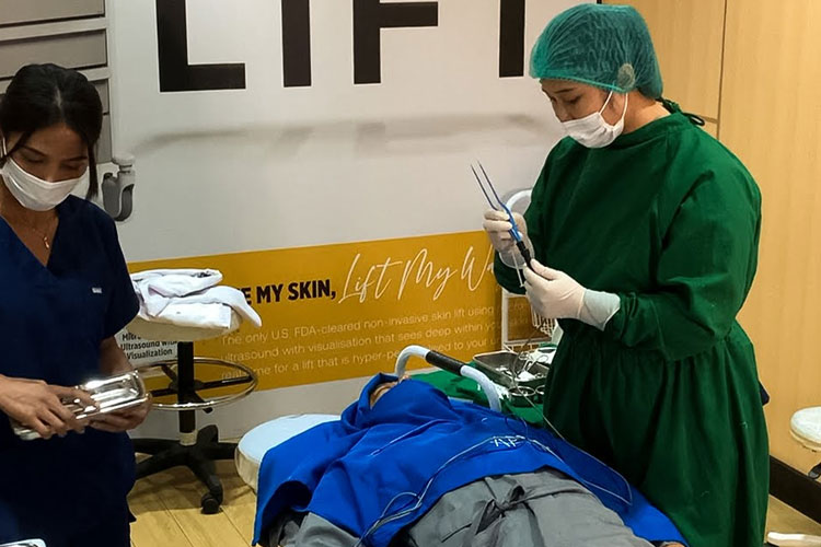InstaGlam Clinic, salah satu klinik estetika di Indonesia yang menawarkan layanan tanam rambut hingga perawatan mata (Foto: Istimewa)