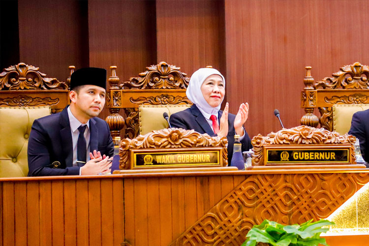 Gubernur-Khofifah-dan-Wagub-Emil.jpg