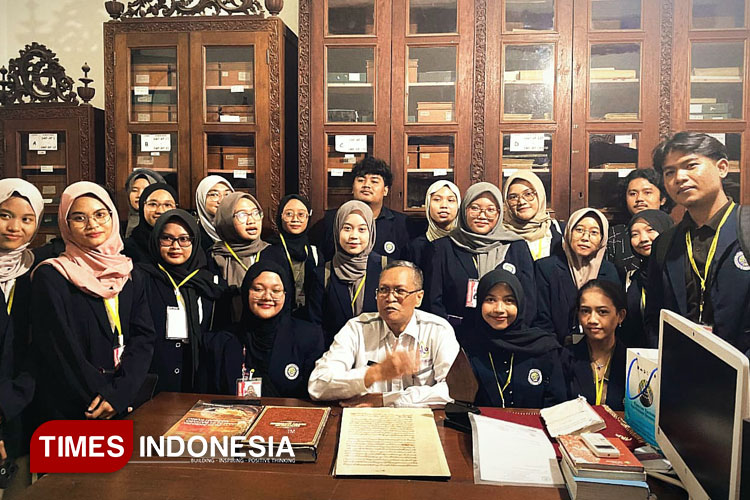 Rombongan-mahasiswa-UM-a.jpg