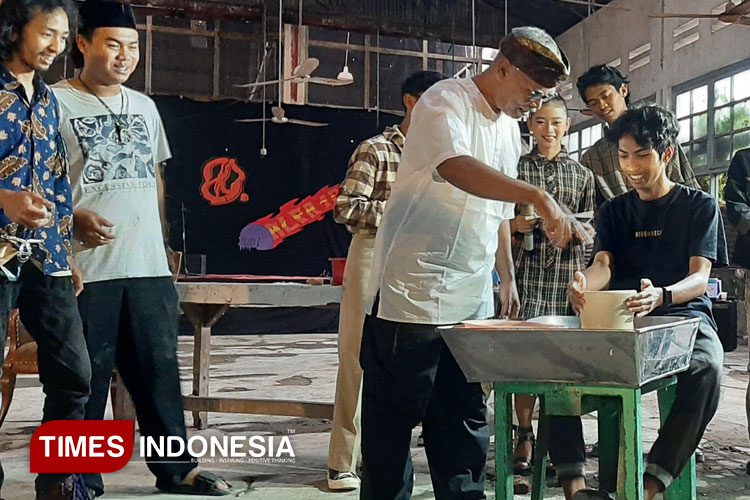pameran-karya-seni-2D-a.jpg