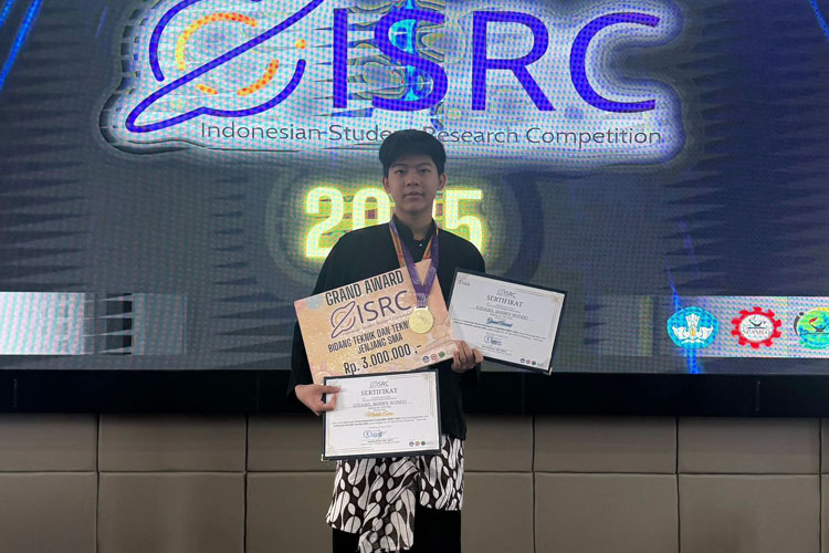 Riset Microgrid, Siswa Asal Surabaya Raih Medali Emas dan Grand Award Kompetisi ISRC 2025