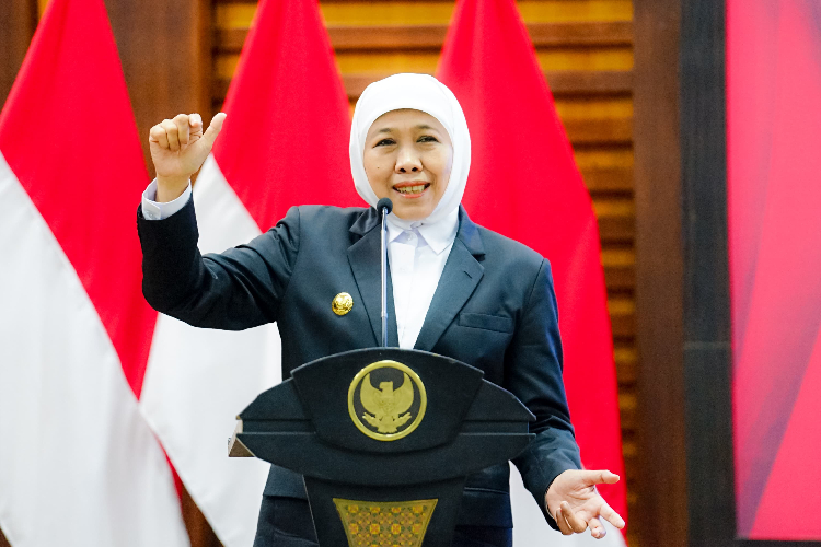 Gubernur-Khofifah-b-11.jpg