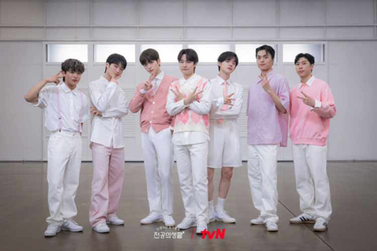 K-Pop idol Hi-Boyz