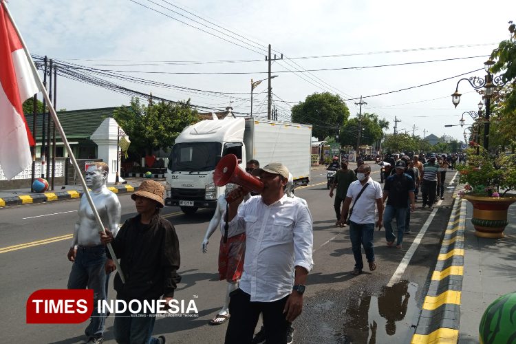 Mimbar-bebas-memperingati-Harkitnas-2025-c.jpg