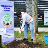 PT KAI Daop 2 Bandung Salurkan Bantuan Sosial dan Lingkungan Senilai Rp299 Juta