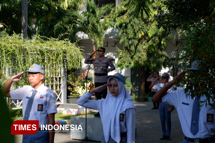 Tim-Paskibraka-SMAN-1-Pacitan-b-1.jpg