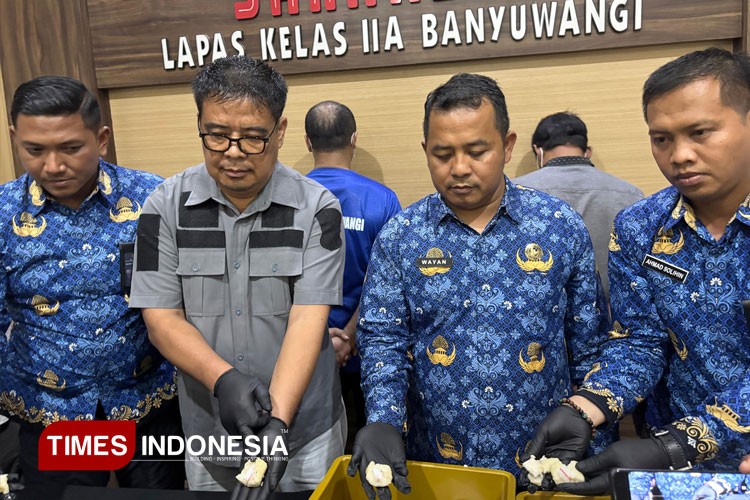 Bongkar Lontong Isi Sabu, Satresnarkoba Polresta Banyuwangi Temukan Paket Narkoba Lain