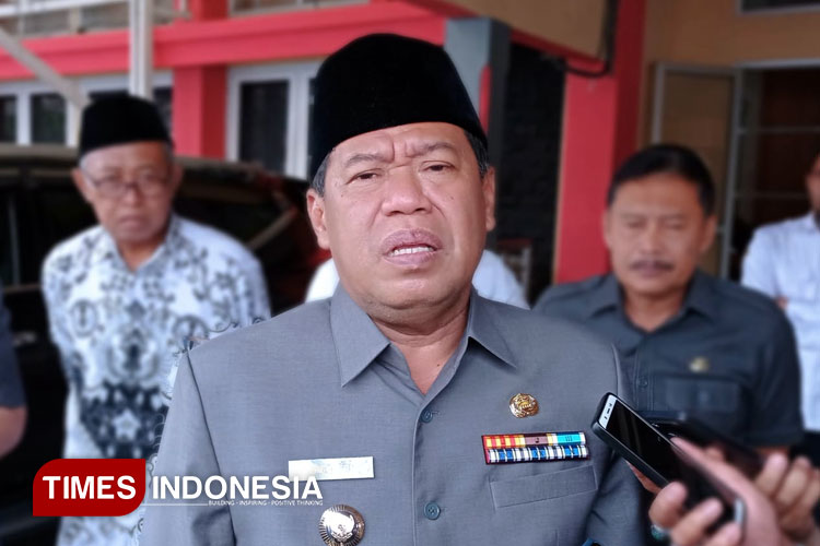 Bupati Majalengka Ingatkan ASN untuk Terapkan Nilai BerAKHLAK dalam Tugas