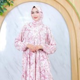 Bersinar di Dunia Fashion dan Konten Digital, Isti Farha Azizah Buktikan Hijab Bukan Penghalang