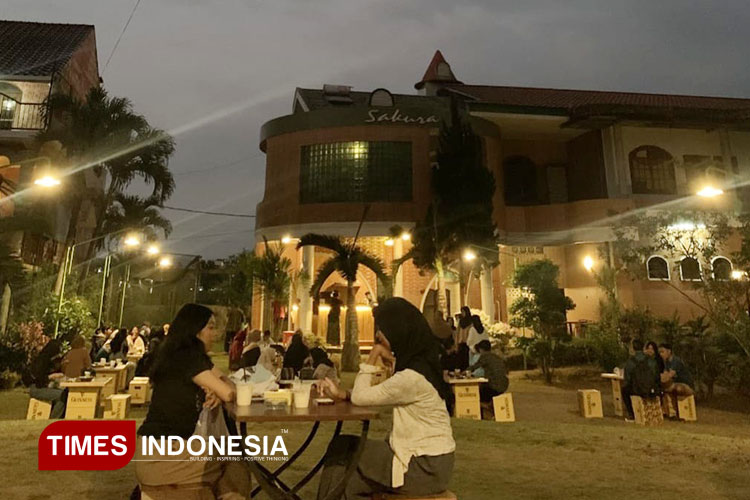 Sakura Coffee Losari. (Foto: Desta Lazuardu/Kontributor TIMES Indonesia)