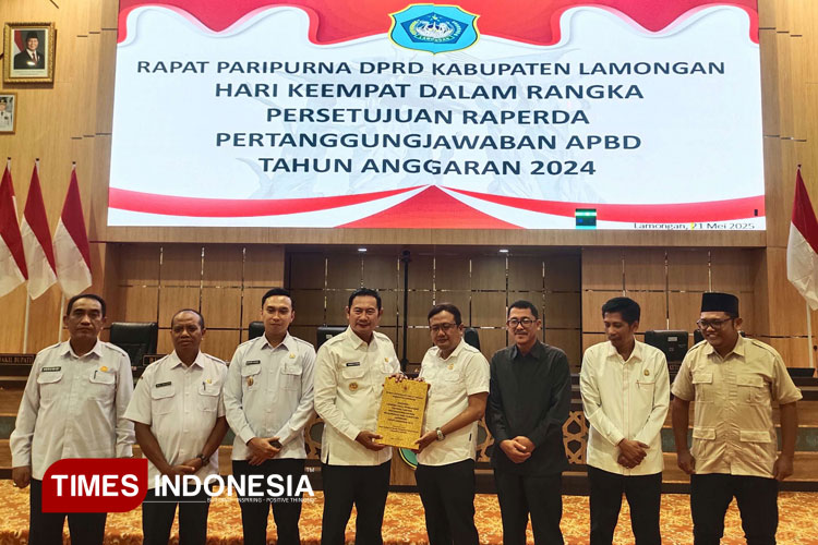 Setujui-Raperda-Pertanggungjawaban-Pelaksanaan-APBD-2024-a.jpg