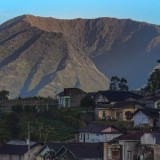 Gunung Bismo Wonosobo: Panggung Awan di Atas Tanah Surgawi