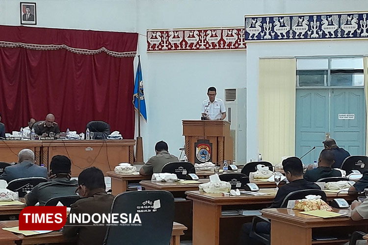 Wabup Sampaikan Jawaban Tentang Ranperda RP3KP di Sumba Timur