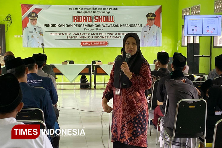 Yuli-Fitria.jpg