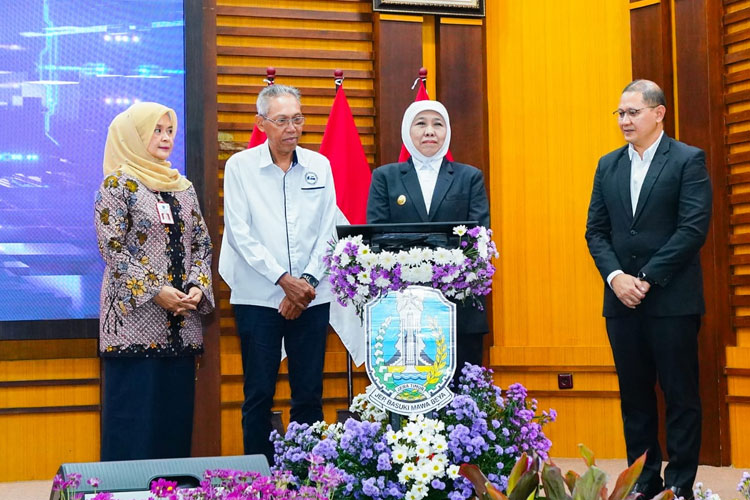 Gubernur Khofifah Luncurkan SPMB Berbasis AI Jenjang SMAN dan SMKN