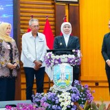 Gubernur Khofifah Luncurkan SPMB Berbasis AI Jenjang SMAN dan SMKN