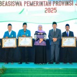 Gubernur Khofifah Luncurkan 1.193 Beasiswa Bagi Santri Unggul Jatim