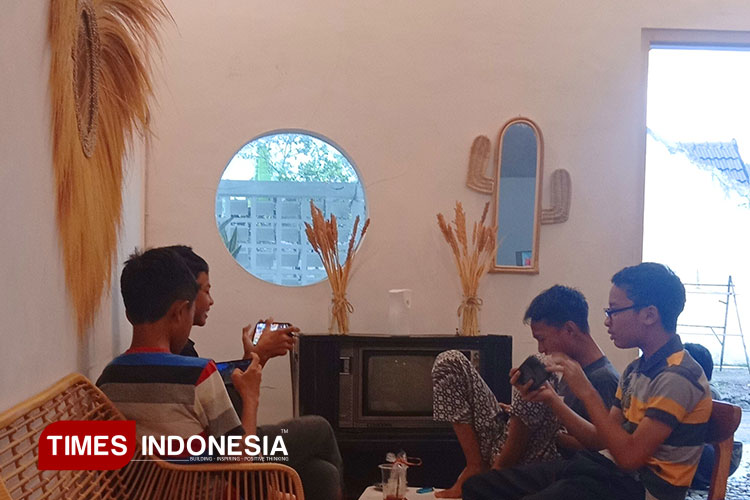 Kedai-Esteh.jpg