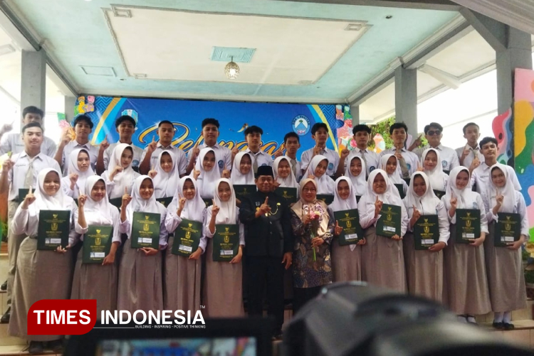 Sebanyak 292 Siswa SMAN 1 Pacitan Lulus, Pelepasan Digelar Sederhana Penuh Makna