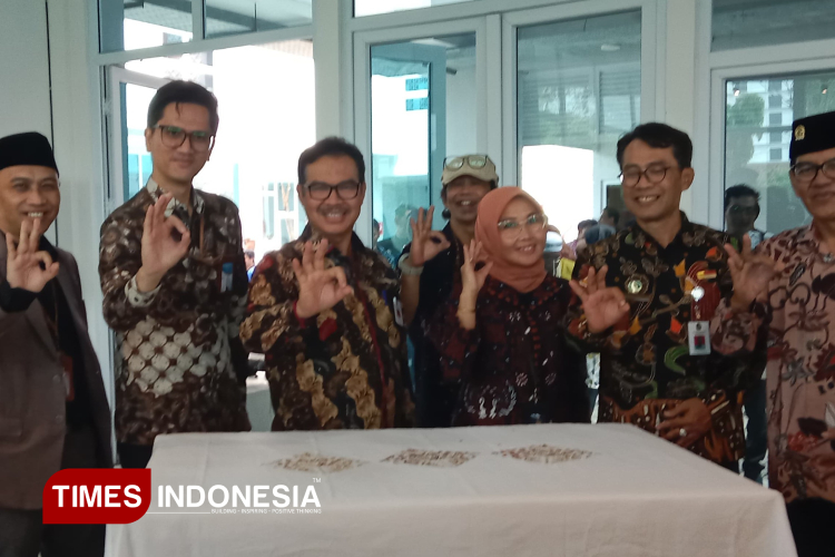 Suasana-lauching-Batik-Segoro-Amarto-di-PDIN-Yogyakarta-b.jpg