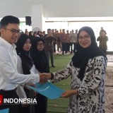 CPNS dan PPPK di Banyuwangi Terima SK, Bupati Ipuk: Jangan Disekolahkan