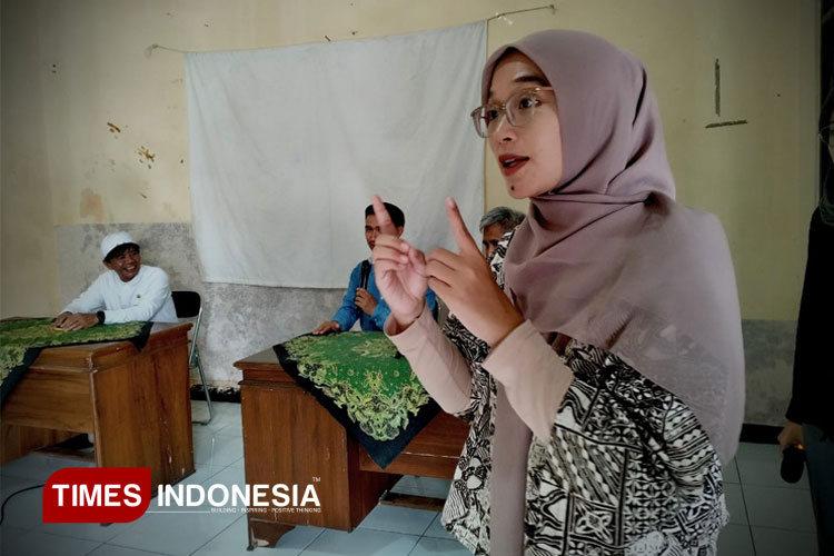 Polemik Bahasa Isyarat SIBI vs BISINDO, Begini Pendapat Guru SLB di Kota Tasikmalaya