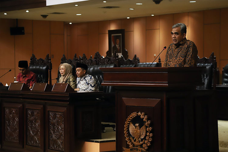 Ketua MPR RI, Ahmad Muzani saat membuka seminar “Kepemimpinan Perempuan untuk Indonesia Maju dan Sejahtera” di kompleks MPR, Jumat (23/5/2025).