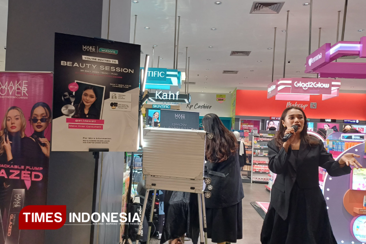 Beauty Session Make Over Meriahkan MATOS, Ajang Serbu Diskon dan Coba Produk Eksklusif