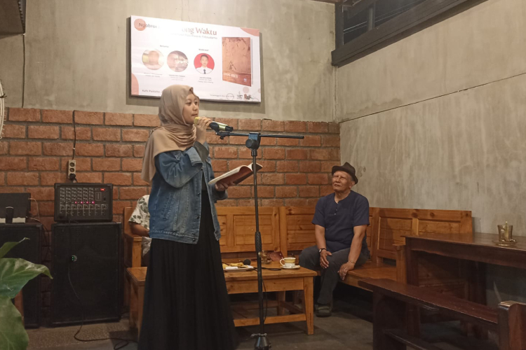 Ngobrol-Buku-Lorong-Waktu-b.jpg