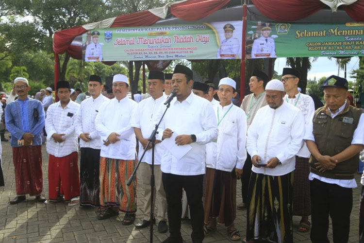 Berangkatkan Jemaah Haji, Wabup Probolinggo Berpesan Jaga Nama Baik Daerah
