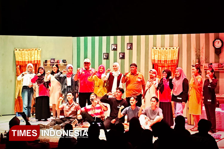 Uji-Pentas-Teater-Rumput-a.jpg