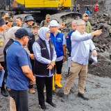 Banjir Lahar Dingin Semeru, Gubernur Khofifah Target Perbaikan Tanggul Rampung Tiga Bulan