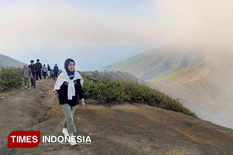 Gunung Ijen salah satu wilayah yang ada di perbatasan Kabupaten Bondowoso dan Banyuwangi (FOTO: Dokumen pribadi)