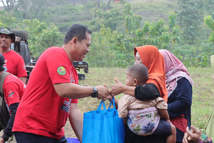 Polda-Jatim-Dukung-Seri-Perdana-Off-Road-Nasional-2025-di-Nganjuk-c.jpg