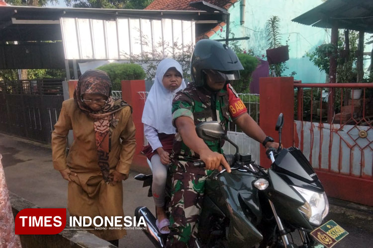Prajurit TNI di Majalengka Jemput Siswa yang Enggan Ikut Ujian, Dibawa ke Mana?