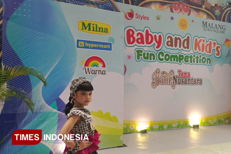 fashion-show-bertema-Batik-Nusantara-di-Malang-Town-Square-b.jpg