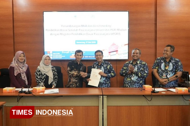 Penandatanganan-MoU-Dekan.jpg