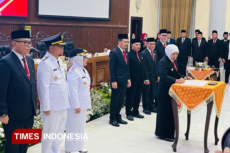 Saksikan Sertijab Bupati dan Wakil Bupati Magetan, Ini Pesan dan Harapan Gubernur Jatim