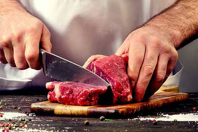 Mengolah daging membutuhkan beberapa triks agar daging menjadi empuk dan tidak kehilangan cita rasa asli.