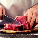 Rahasia Mengempukkan Daging Secara Alami Saat Idul Adha