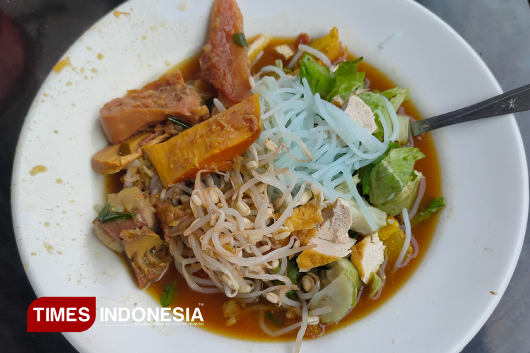 Tahu Campur Cak Sukir, Kuliner Legendaris di Tengah Gemerlap Kayutangan Heritage Malang