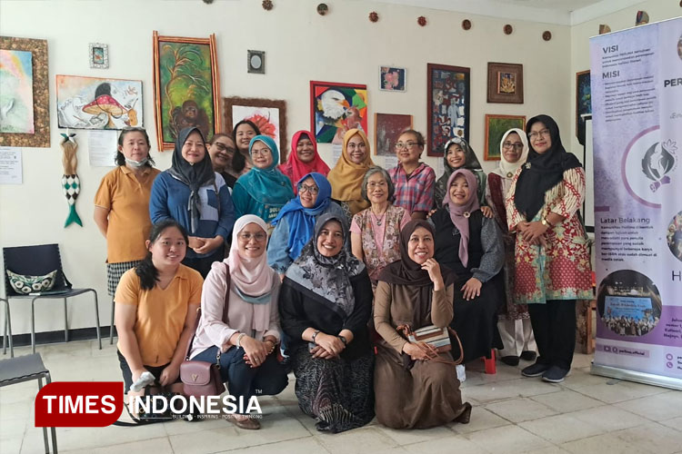 Diskusi-Waspada-Kesehatan-Perempuan.jpg