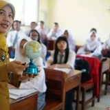 Ada Bantuan Subsidi Upah Rp600 Ribu untuk Pekerja dan Guru Honorer, Simak Cara dan Syaratnya