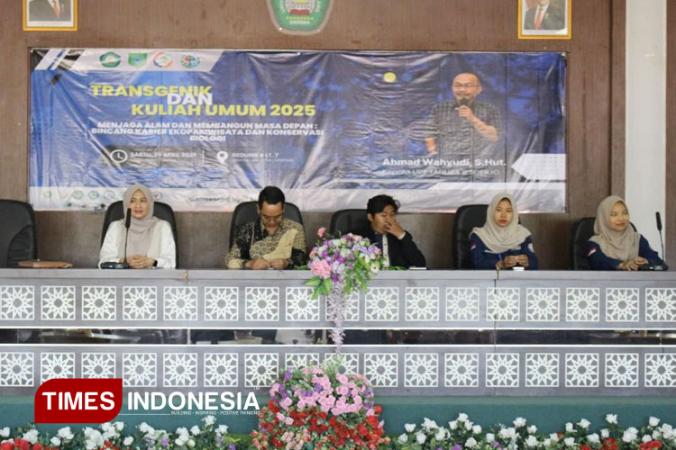 Himaprodi Biologi Unisma Malang menyelenggarakan acara Kuliah Umum 2025 menghadirkan narasumber Sadrah Devi S.Hut., M.Phil. (Kepala Seksi Perencanaan, Pengembangan dan Pemanfaatan UPT Tahura R. Soerjo). (FOTO: AJP TIMES Indonesia)