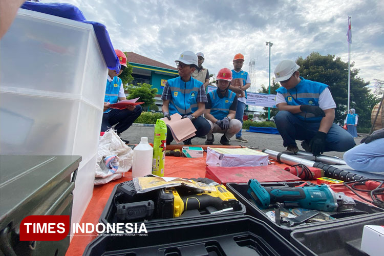 Manager-PLN-UP3-Banyuwangi-2.jpg