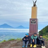 Menapak Indahnya Alam Gunung Telomoyo, Surga di Batas Semarang dan Magelang