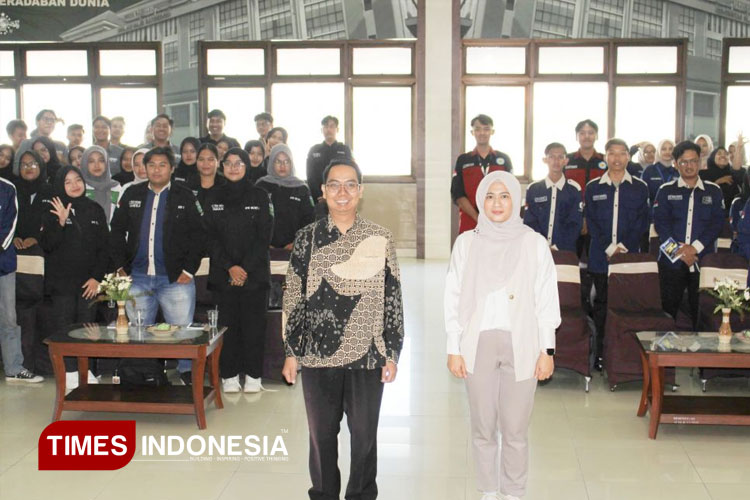 bersama-peserta.jpg